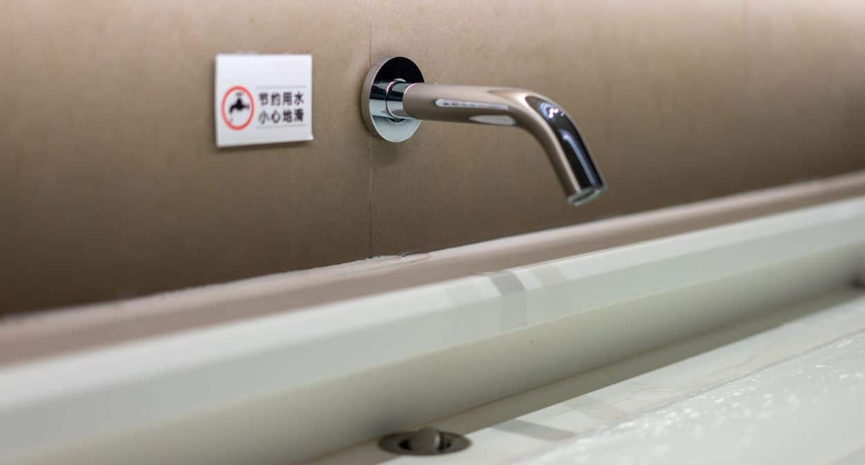 Motion-Sensor or Lever-Handle Faucets